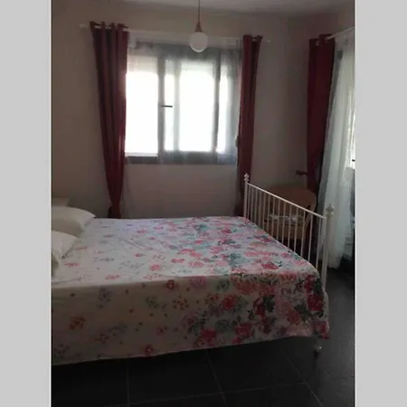 100 M To Beach, Entire Cozy With Patio Bodrum